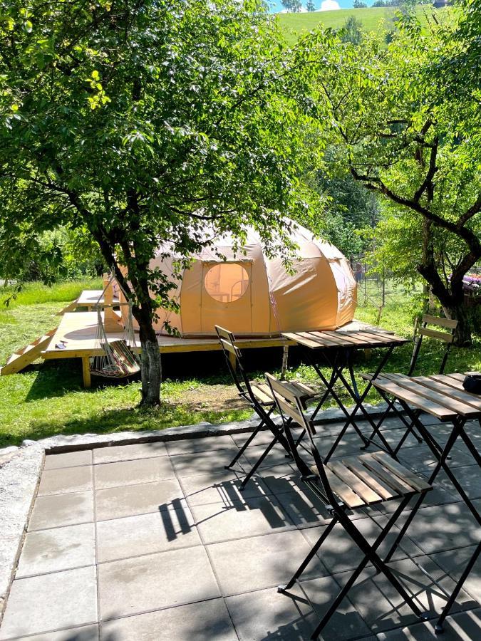 Flore'S Garden Glamping Bran  Bagian luar foto