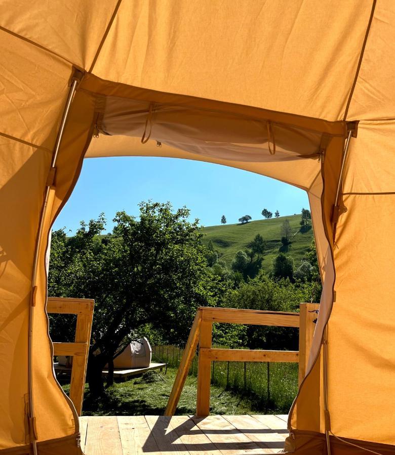 Flore'S Garden Glamping Bran  Bagian luar foto