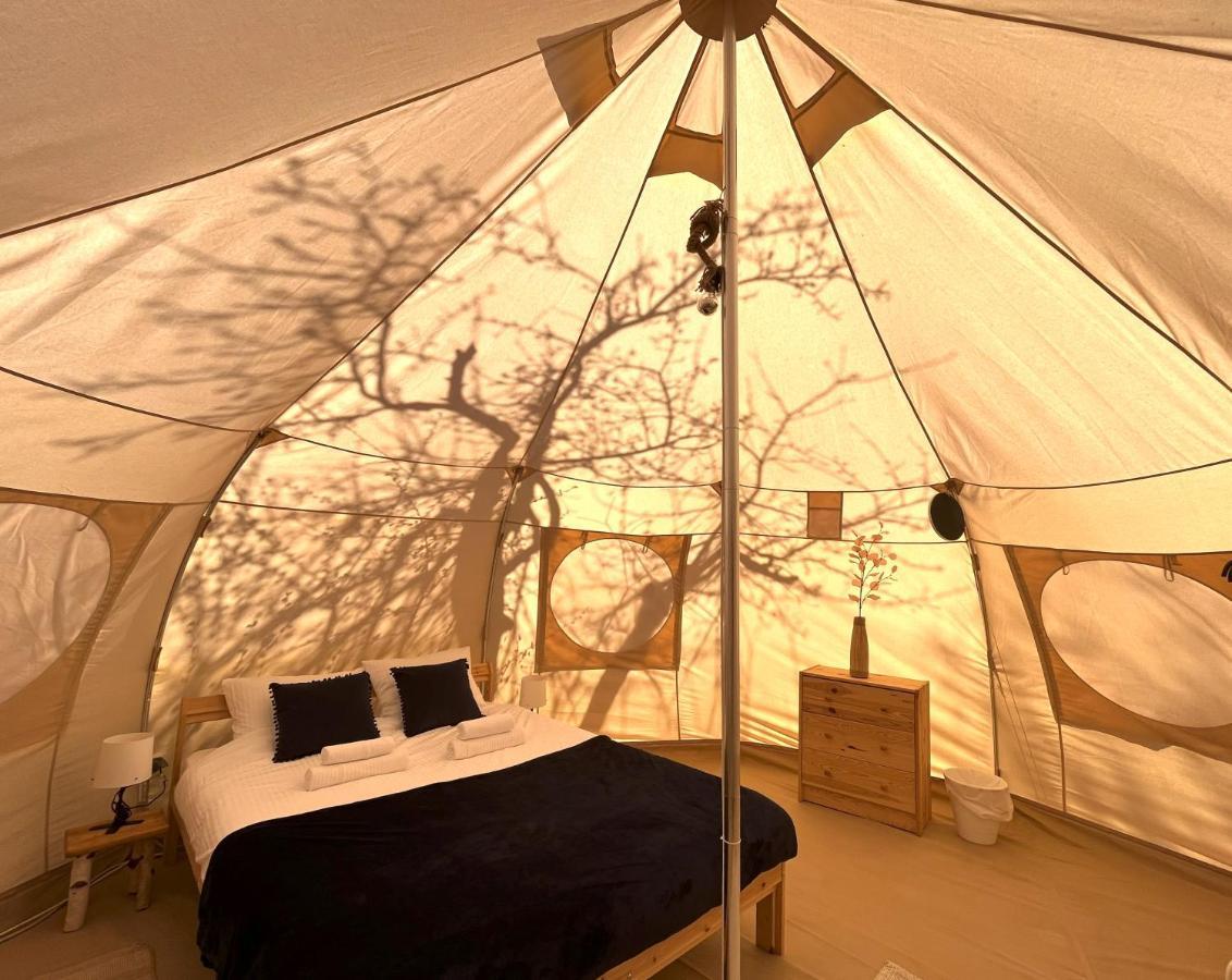 Flore'S Garden Glamping Bran  Bagian luar foto